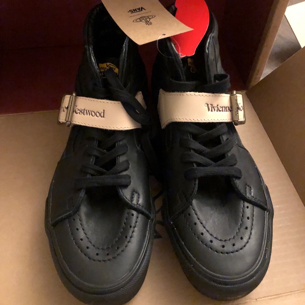 NWT VIVIENNE WESTWOOD x VANS